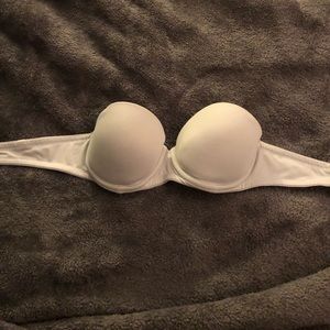 VS Pink strapless bra!!!